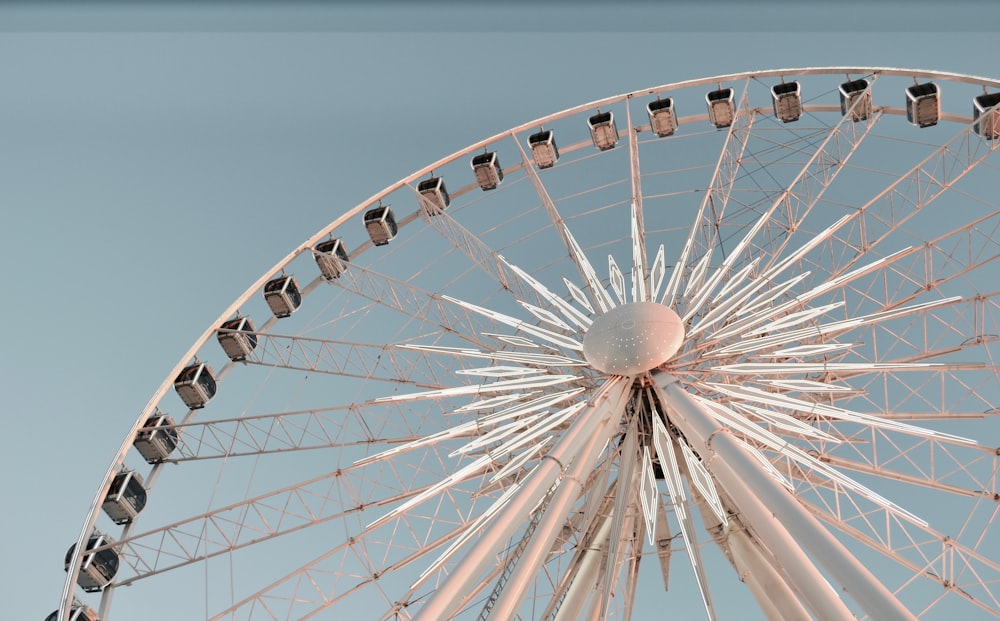 white metal Ferris Wheel