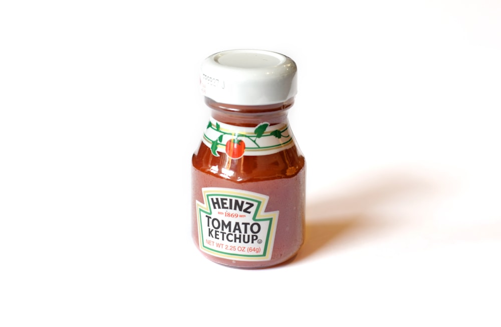 Garrafa de ketchup de tomate Heinz
