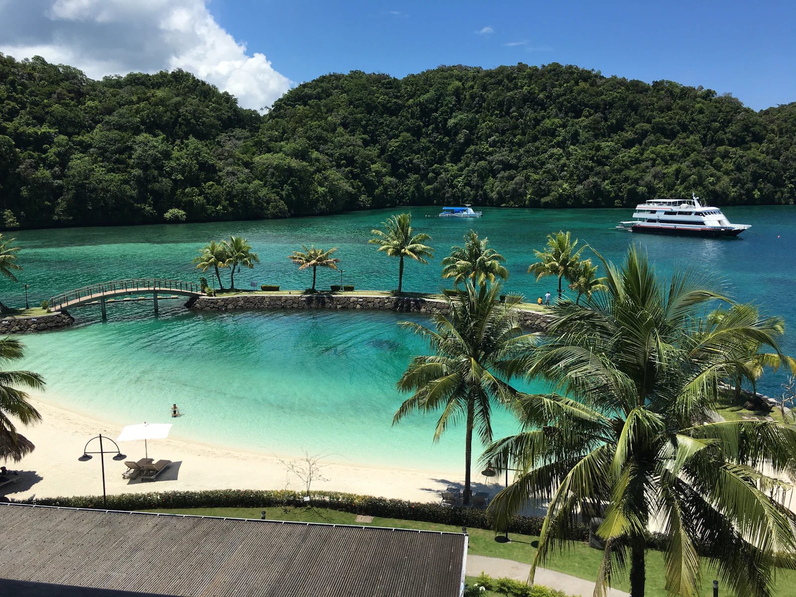Four Seasons Explorer, Palau, a Liveaboard in the Rock Islands