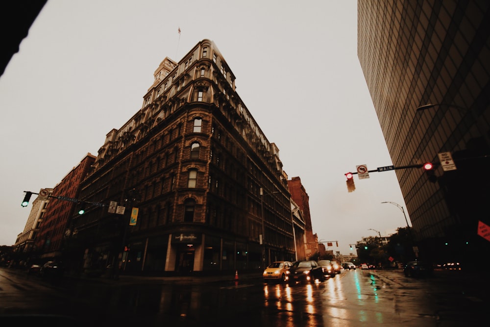 brown building photo during dusk