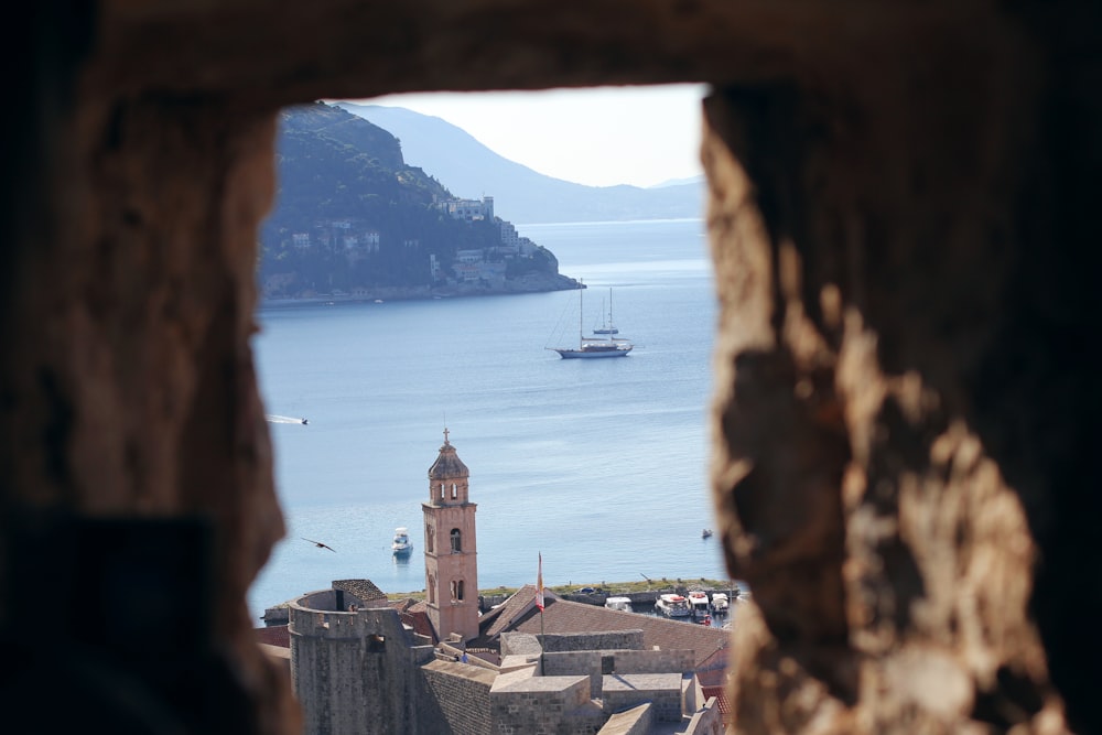 shallow focus photo of boat on body of water during daytime