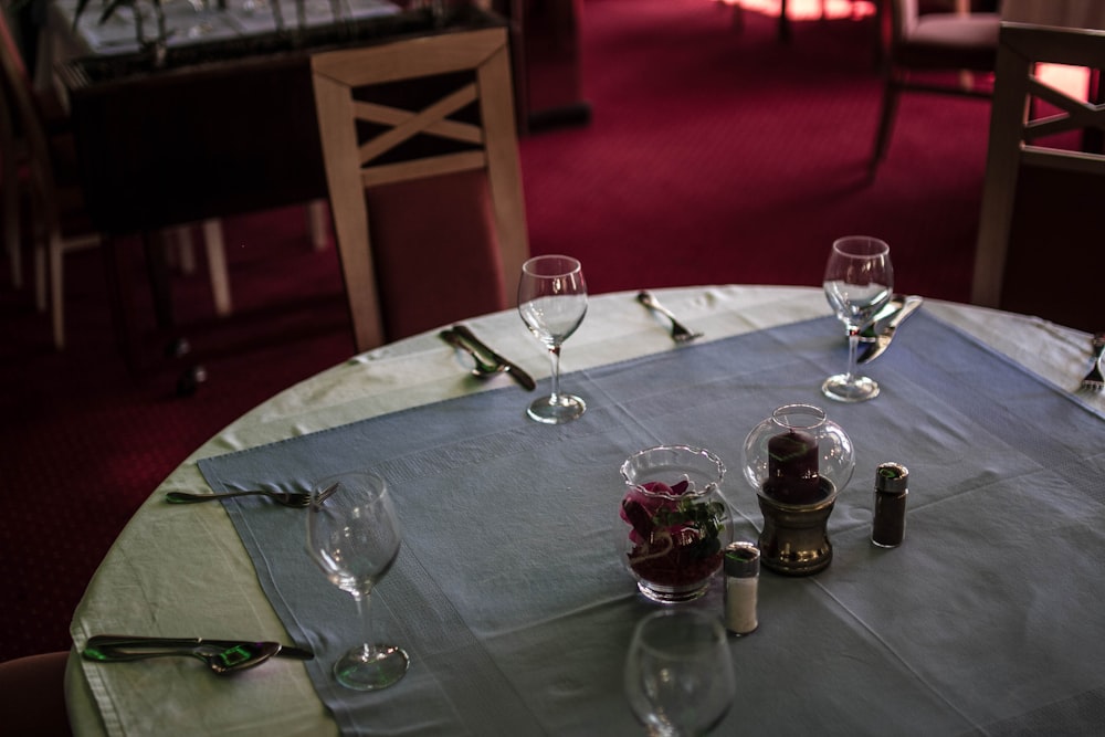 clear long-stem wine glass