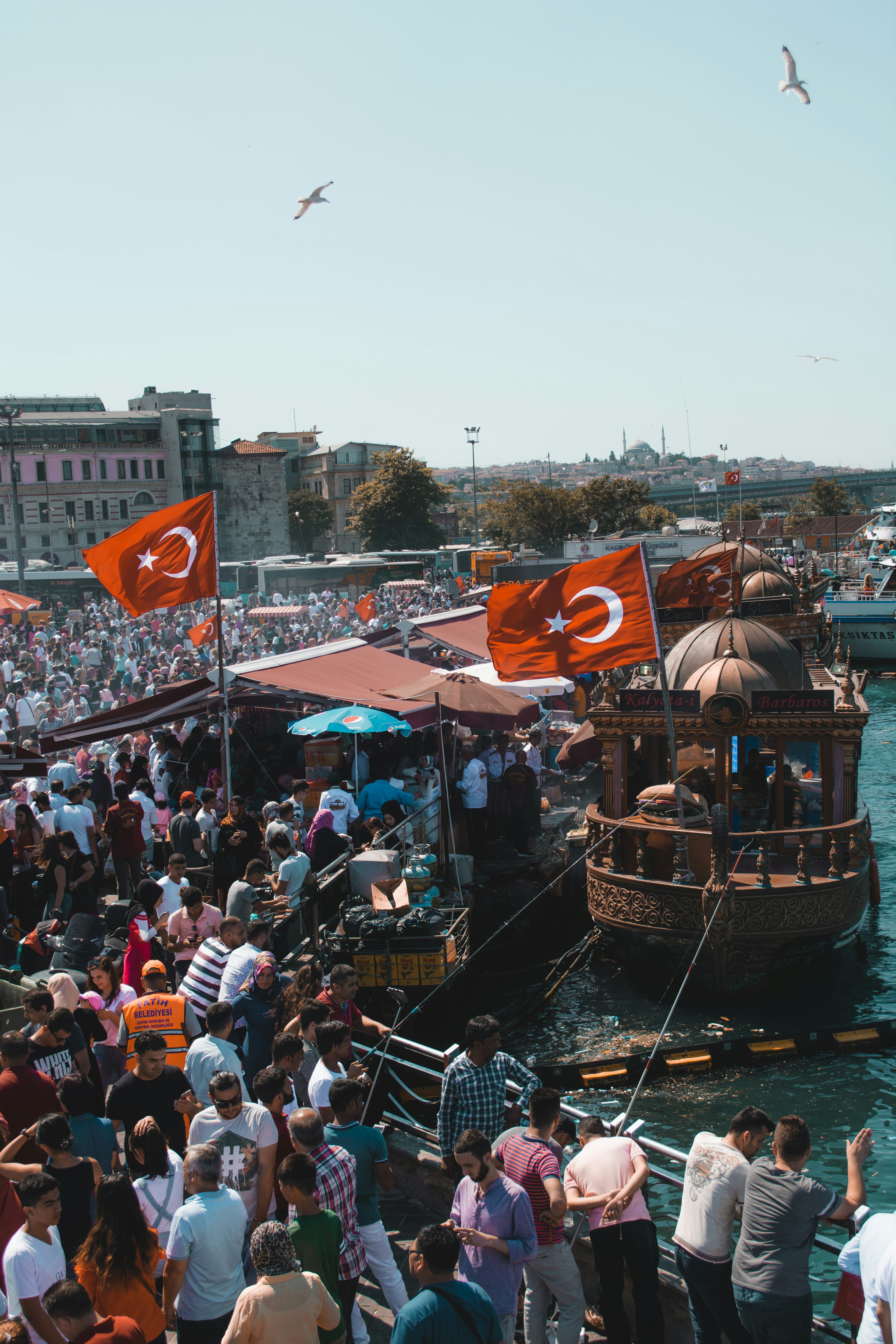 Jour de marché à Istanbul.  Turquie.