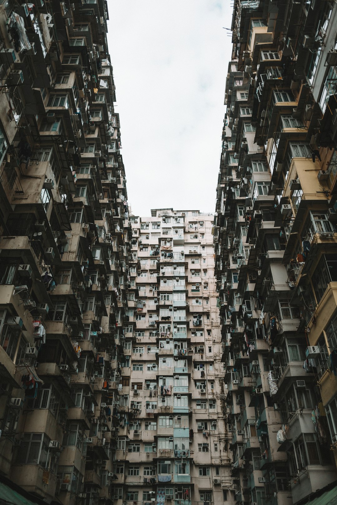 Town photo spot 鰂魚涌巨廈 Hong Kong