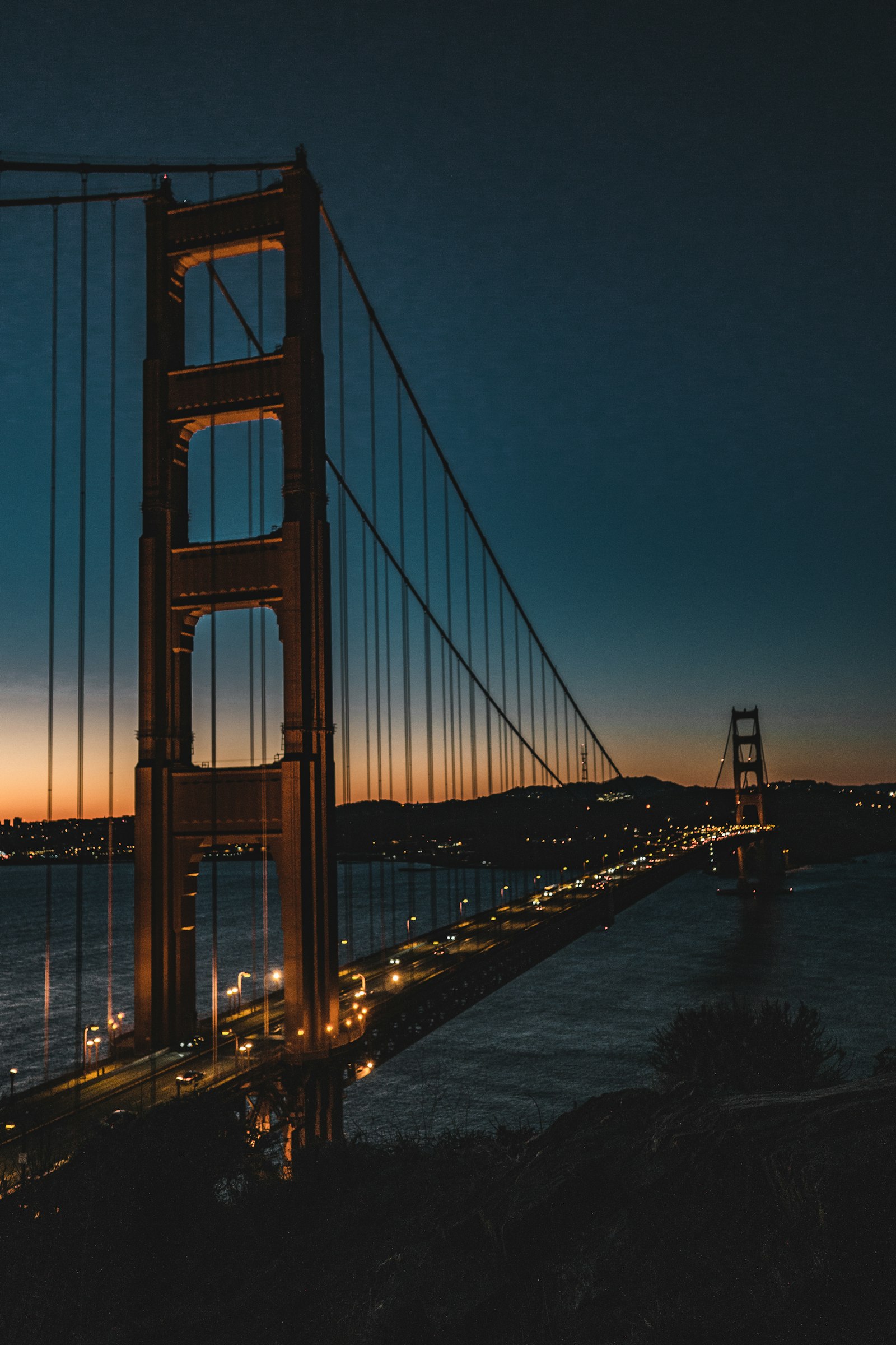 Sony a5100 sample photo. Golden gate at night photography