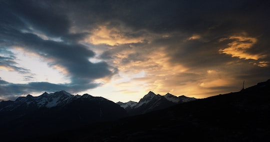 mountain under golden hour in Rohtang Pass India