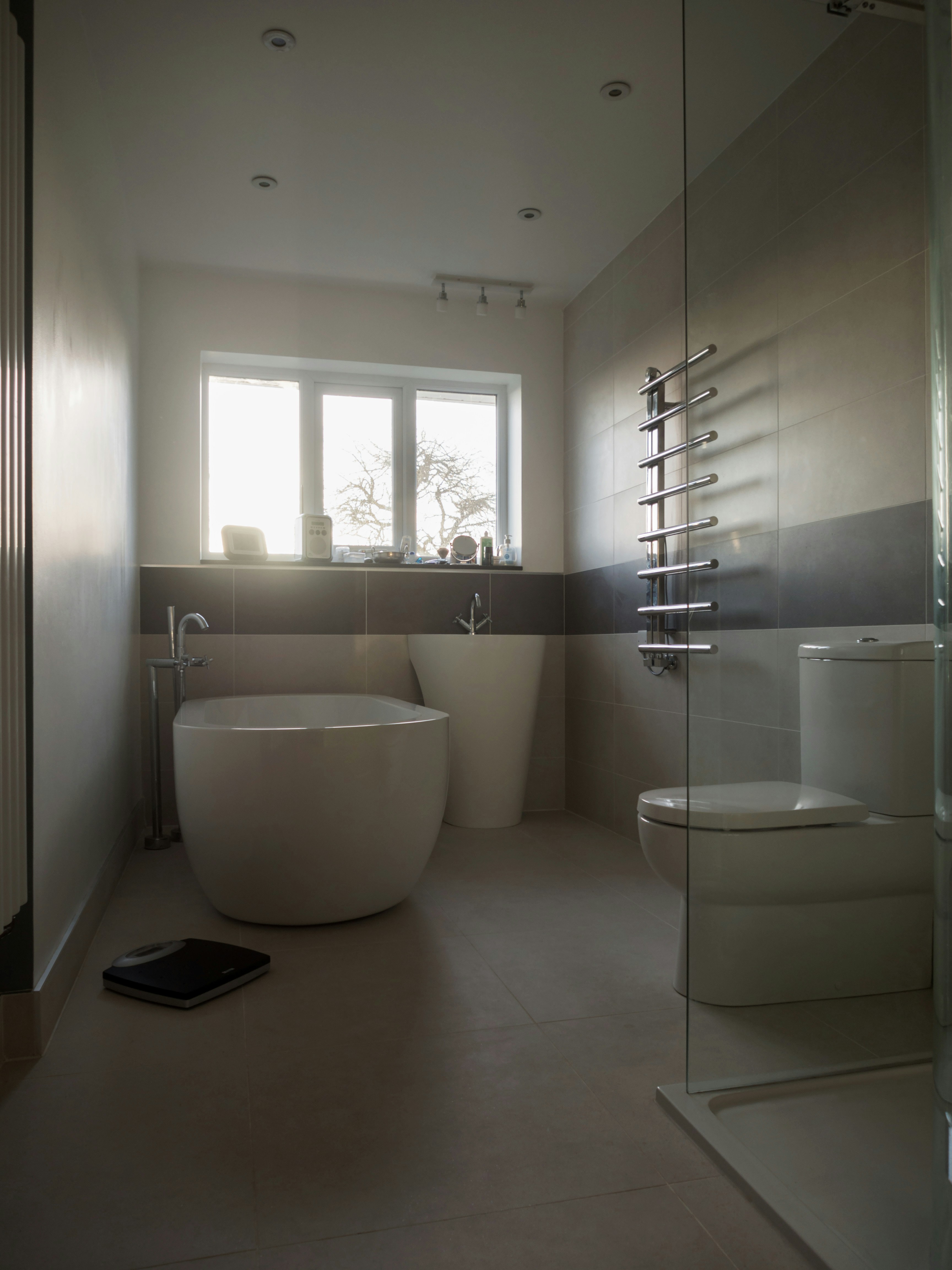 Transforming Bathrooms into Smart Wellness Sanctuaries: The Rise of AI and Sustainable Design in the UK