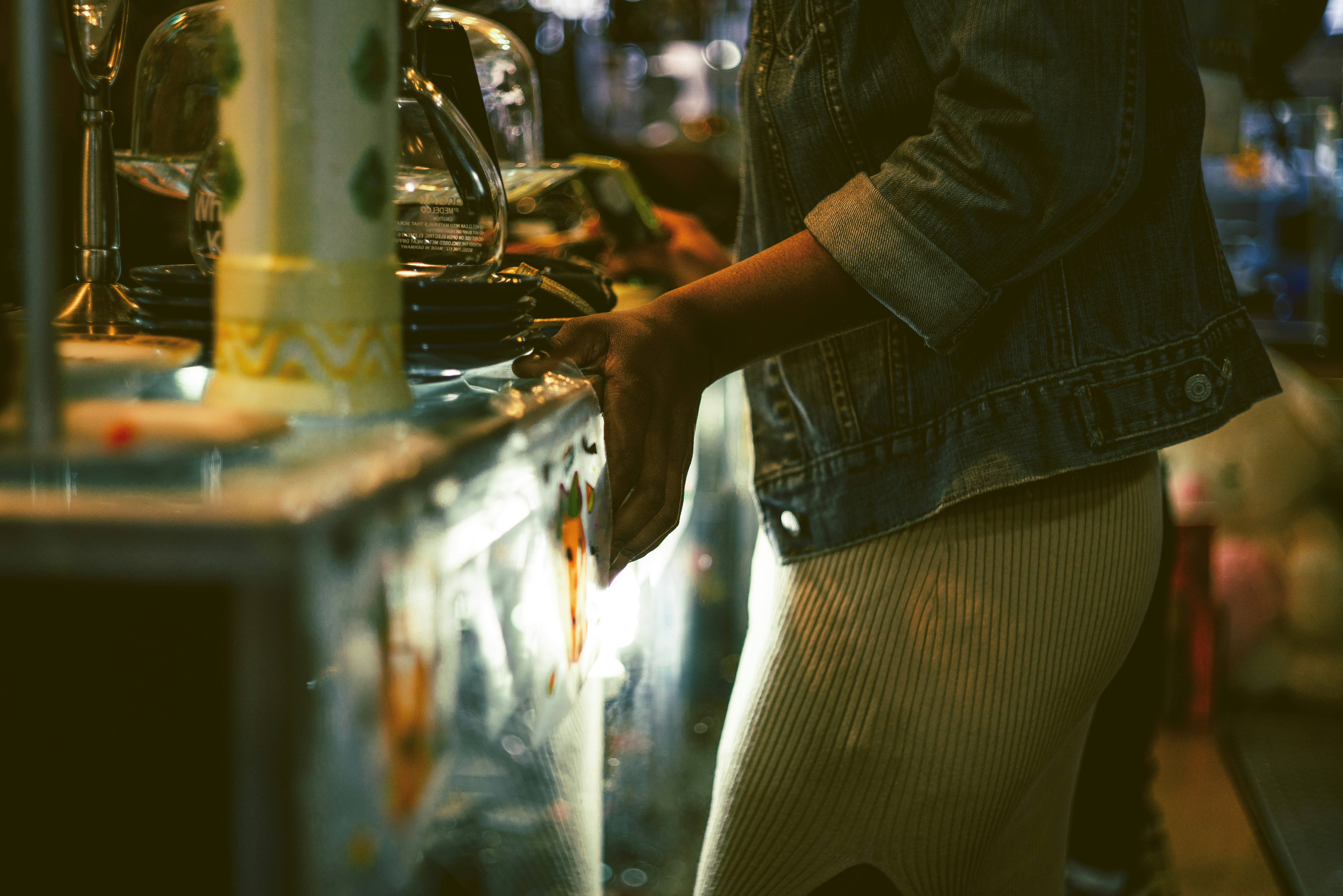 Person wears white pants photo Free Person Image on Unsplash