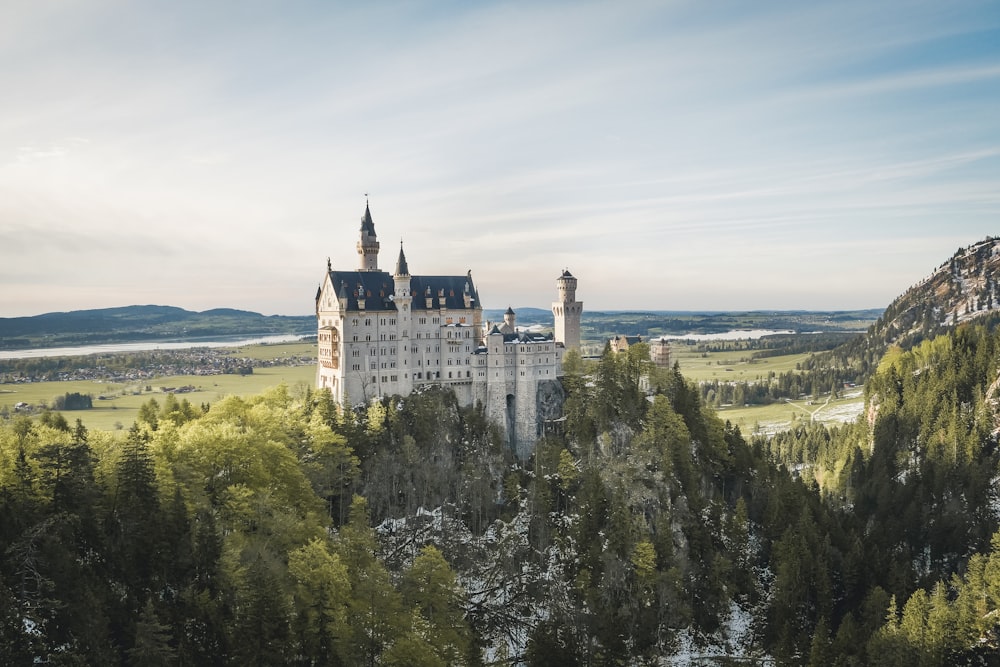 white neuchswanstein castle