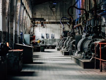 gray metal industrial machine