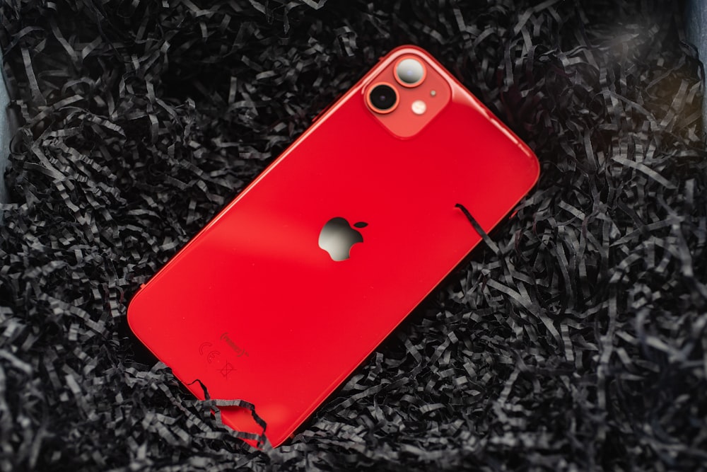 PRODUCT RED iPhone 11