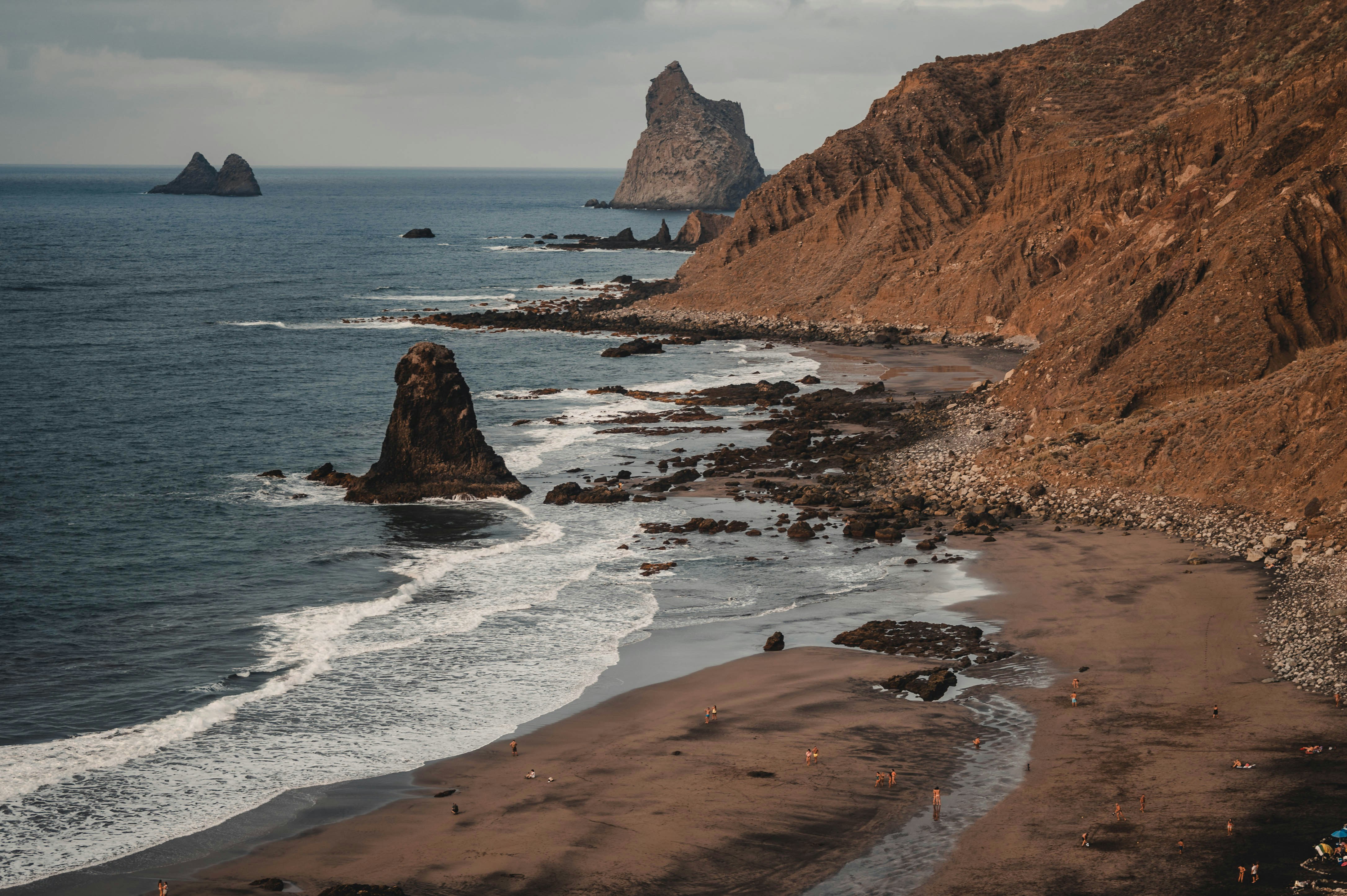 Photo by hannesknplng