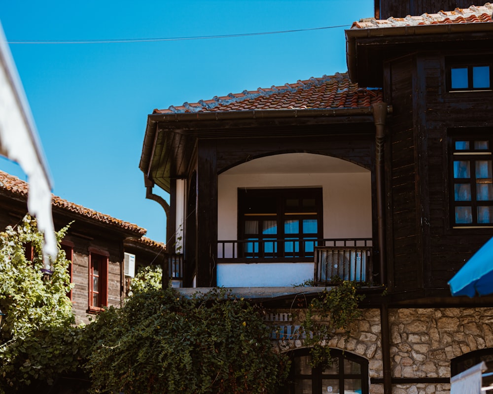 brown concrete house