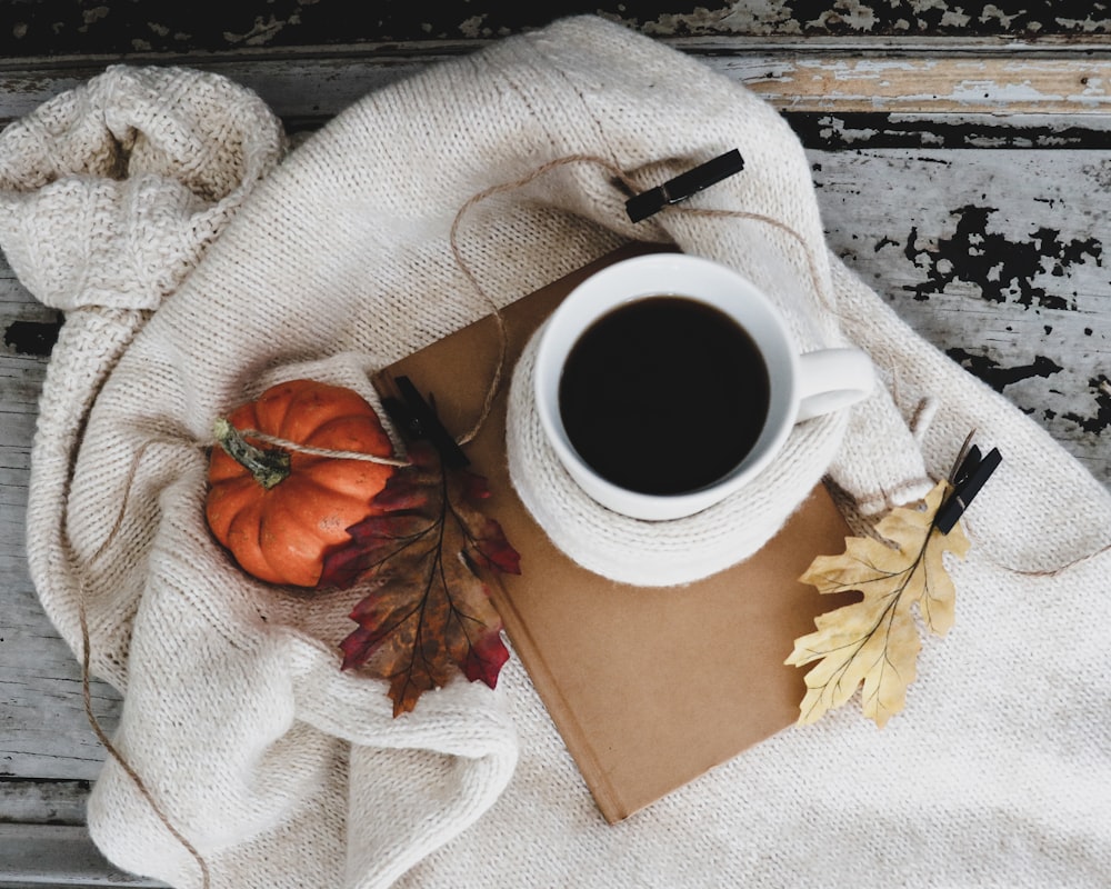 white ceramic mug