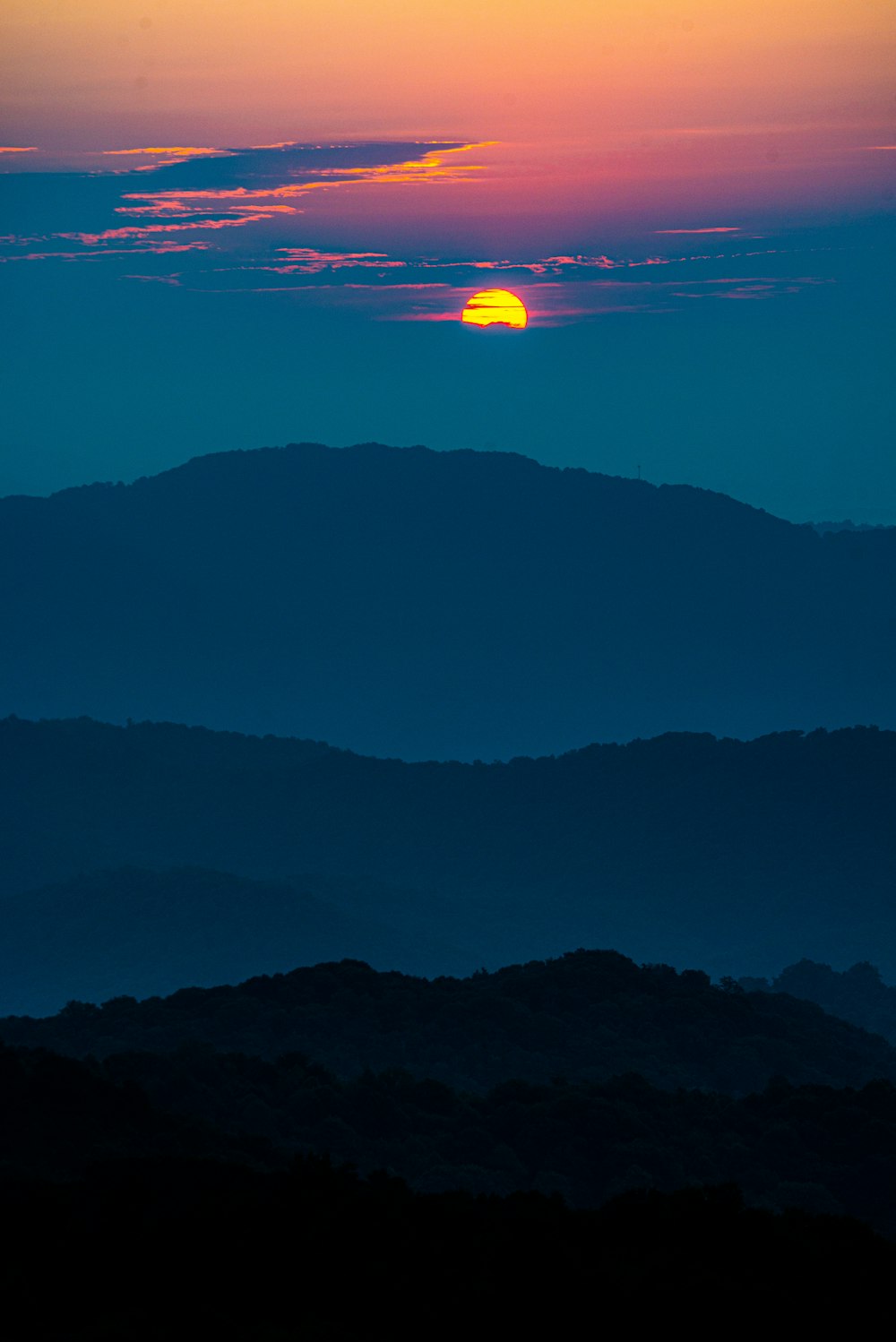 silhouette of mountains