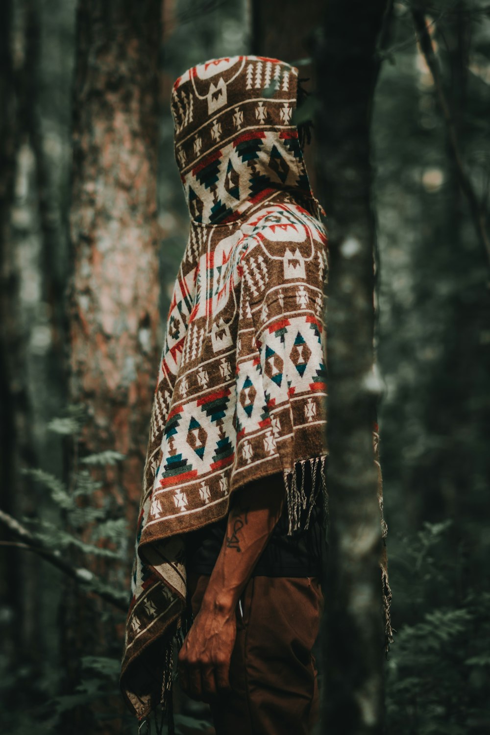 brown and white scarf