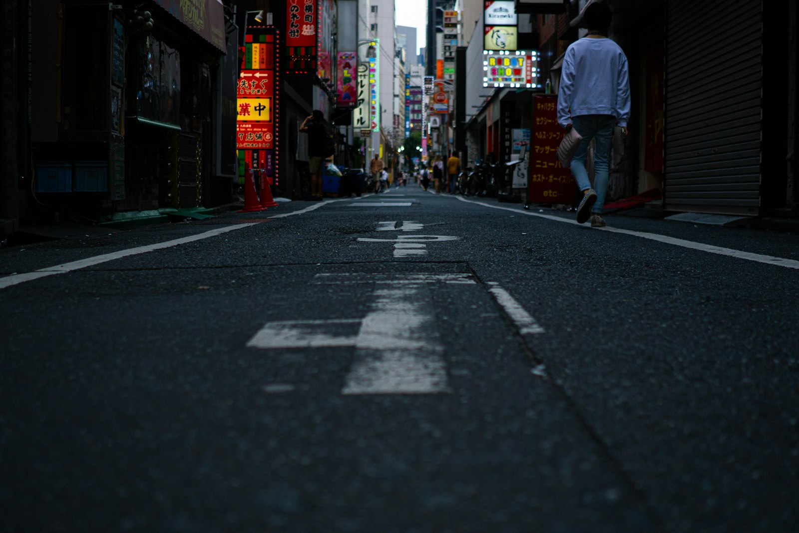 Sony a6000 + Sony FE 28mm F2 sample photo. Man wearing blue dress photography