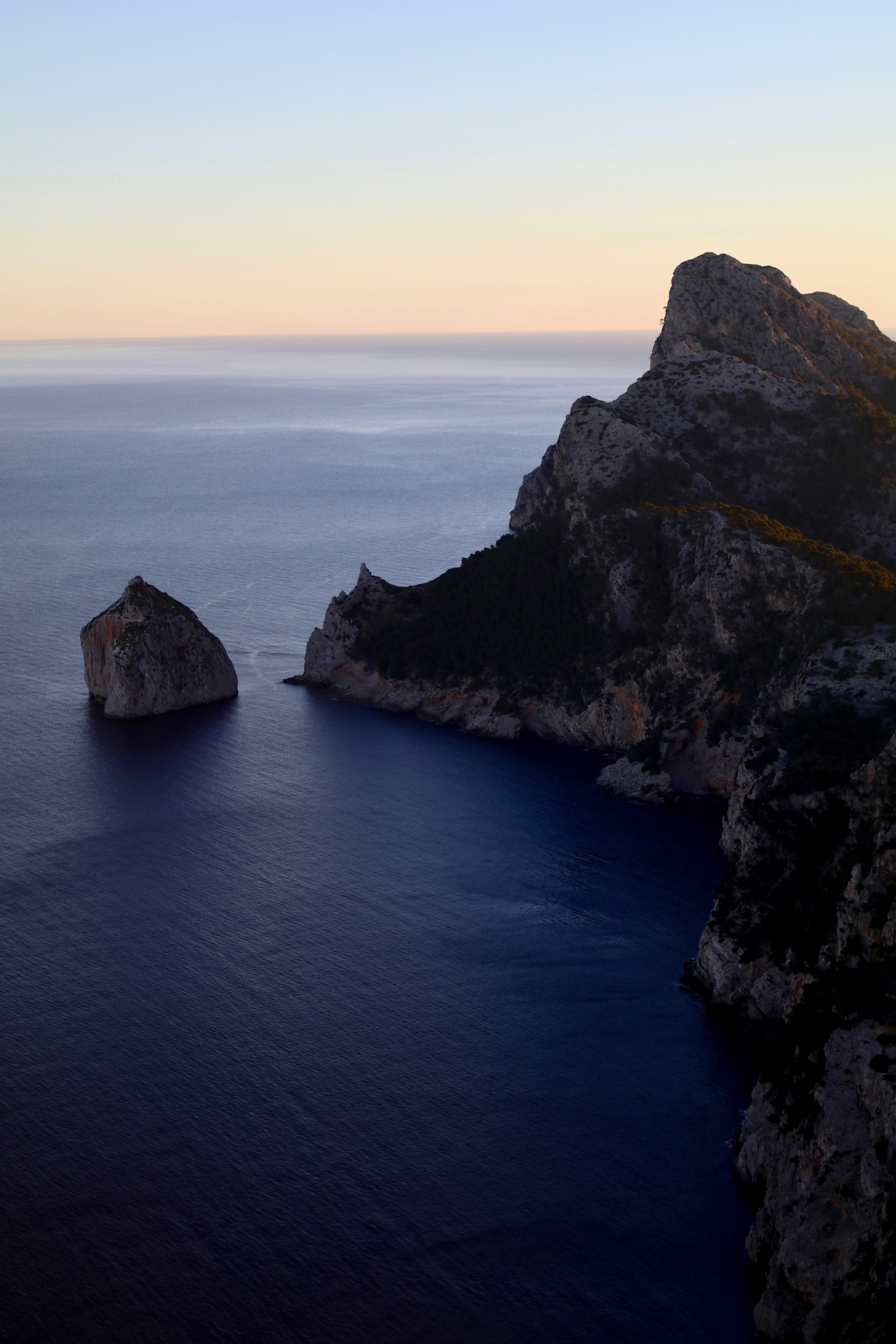 Photo by arnaudgillard