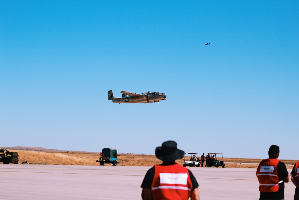 gray and green airplane