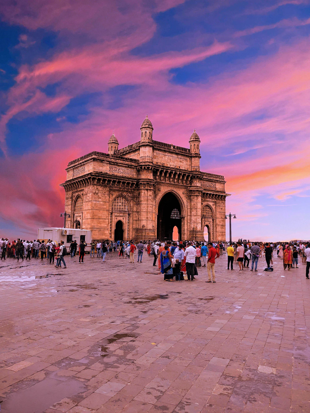 ಕರ್ನಾಟಕ ಪ್ರವಾಸ ದೃಶ್ಯ