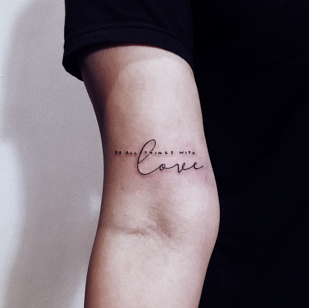 tatuagem do braço grayswash