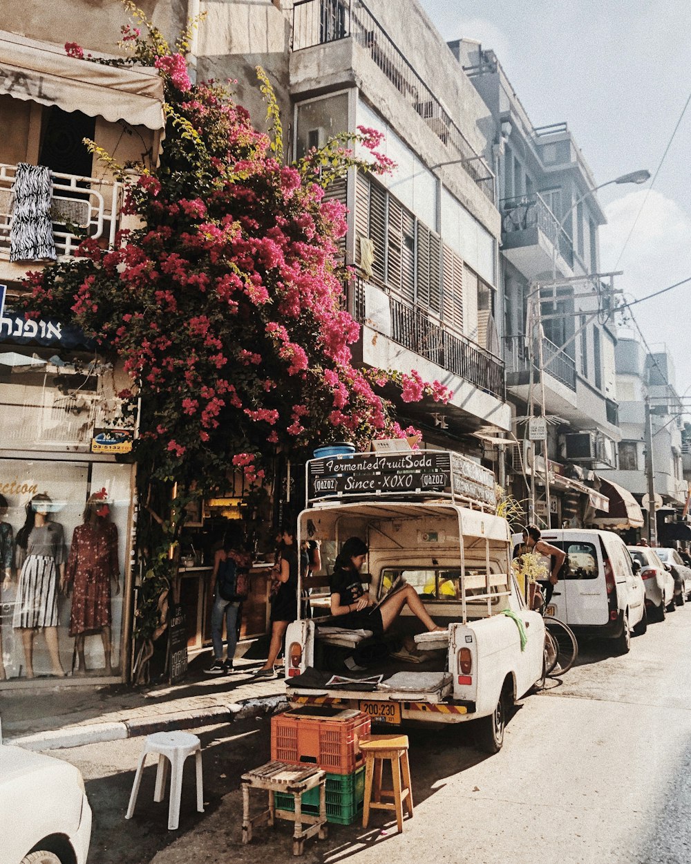 white vehicle during daytime