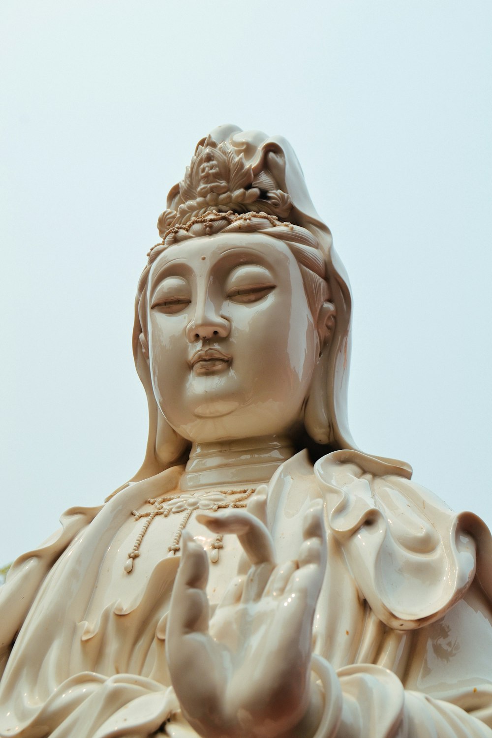 white Buddha statue