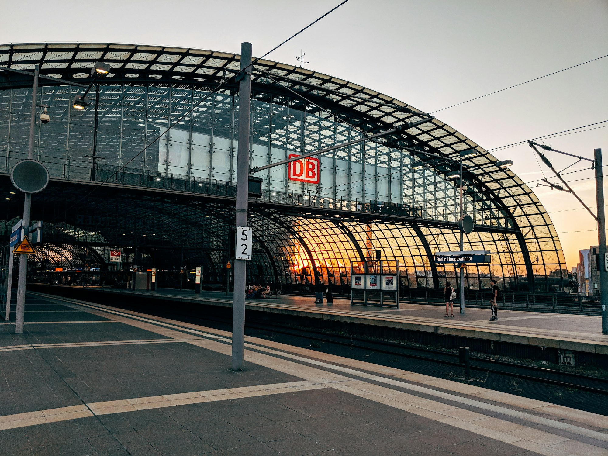 Lukas fährt Bahn: Geschichten aus dem Pendel-Alltag eines Studenten