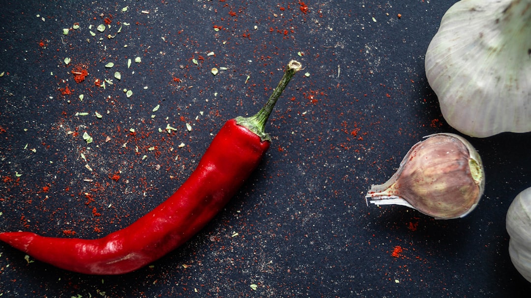 “為什麼吃辣會肚子痛？食物科學家解釋辣椒對腸胃道的影響”