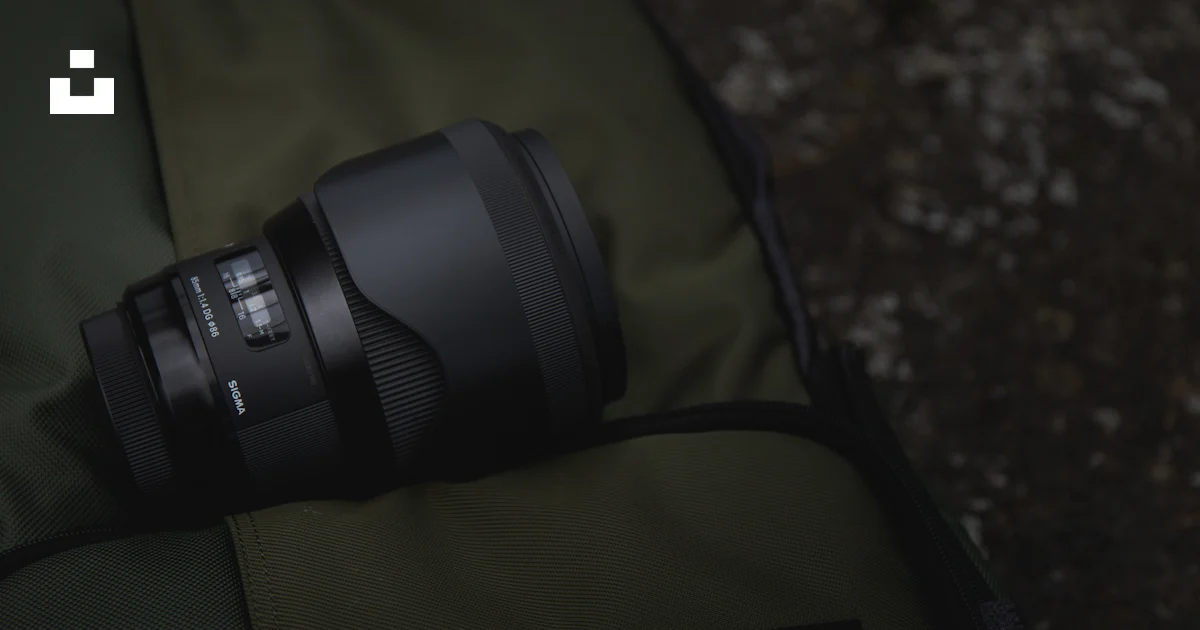 Grey Cameradslr Gray DSLR lens photo – Free Grey Image on Unsplash