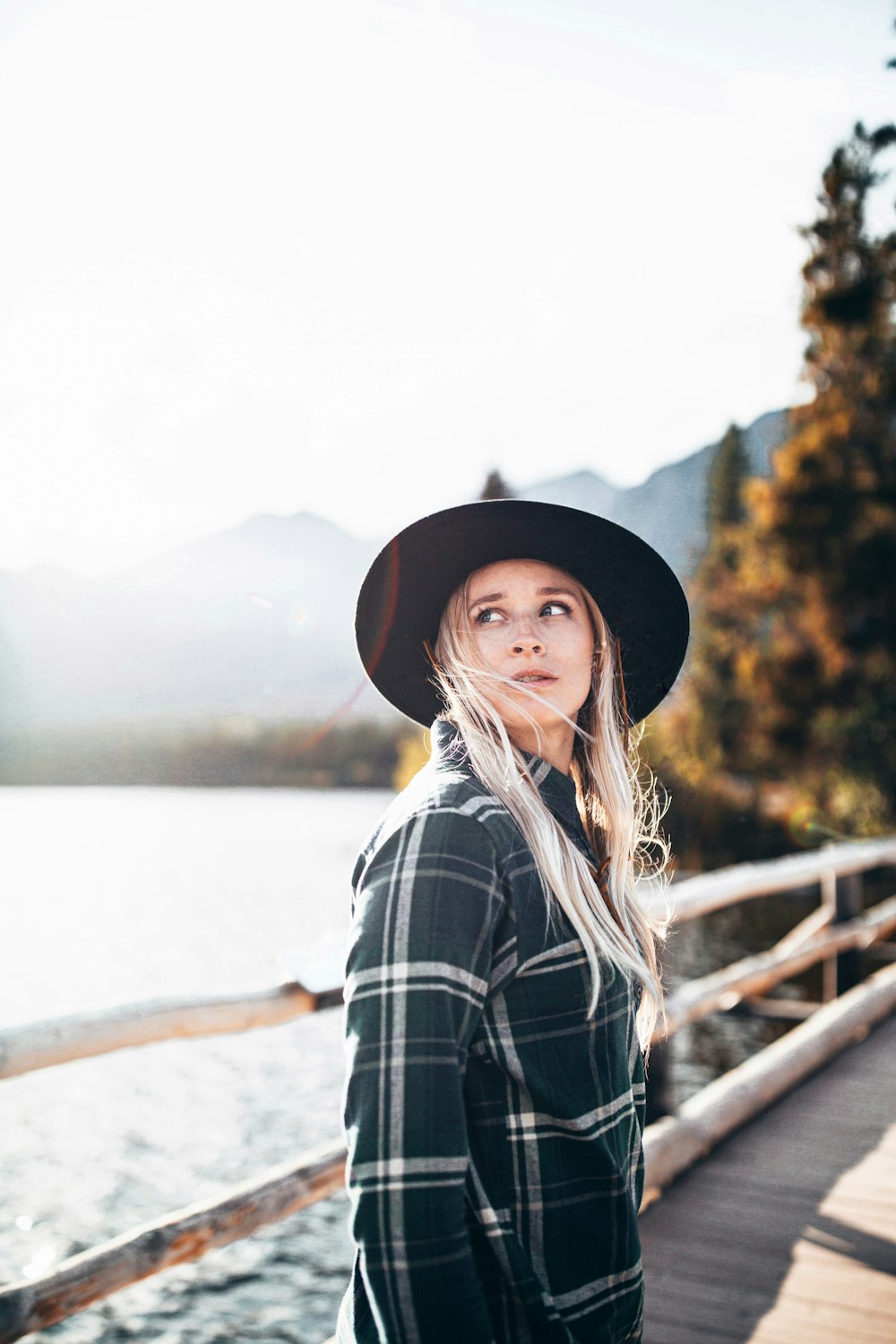 woman wearing black hat