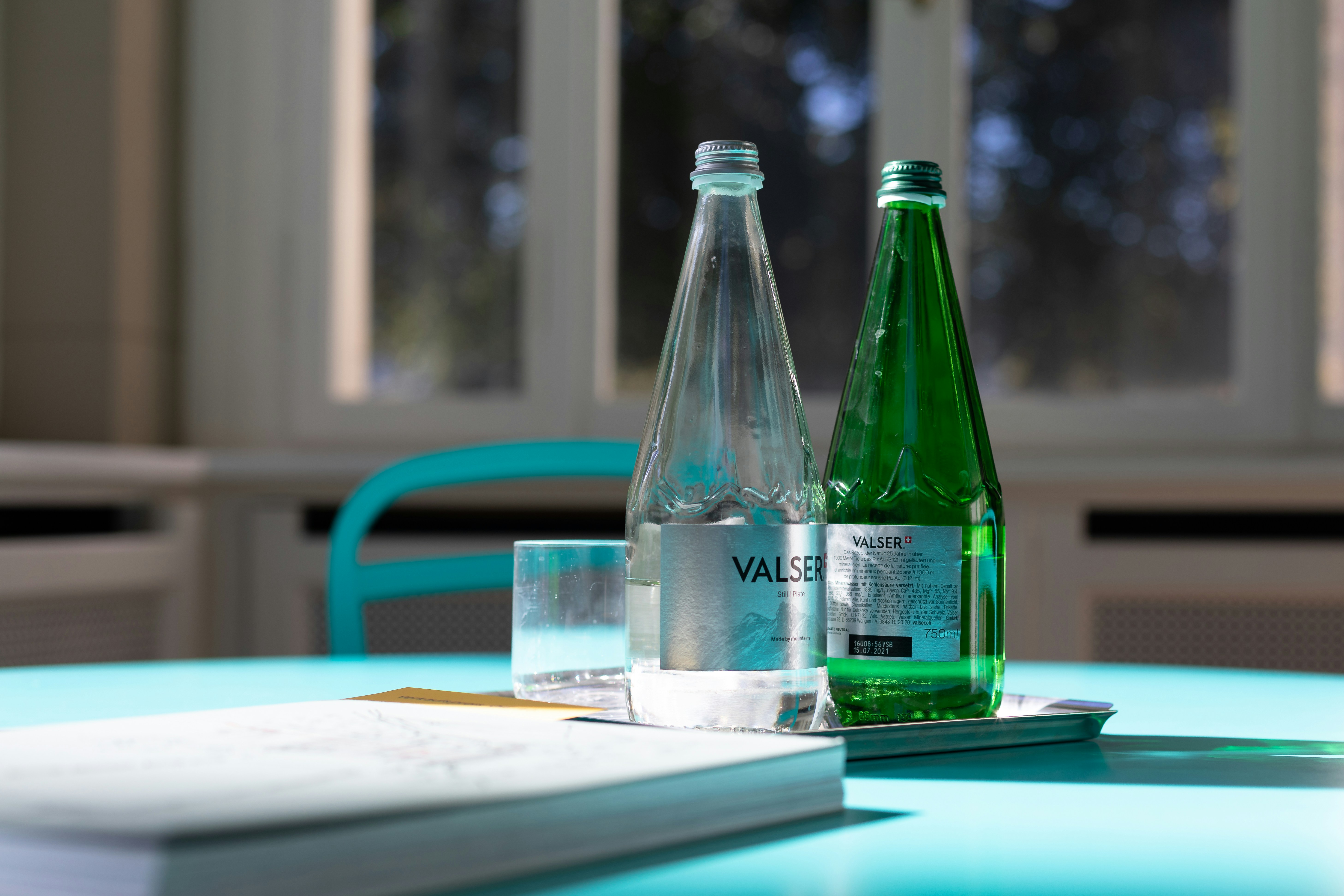 Прием минеральной воды. Минеральная вода при болезни. Кавказские минеральные воды. Минеральная вода лечит. Минеральная вода для почек славяновская.