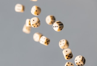 closeup photo of dices