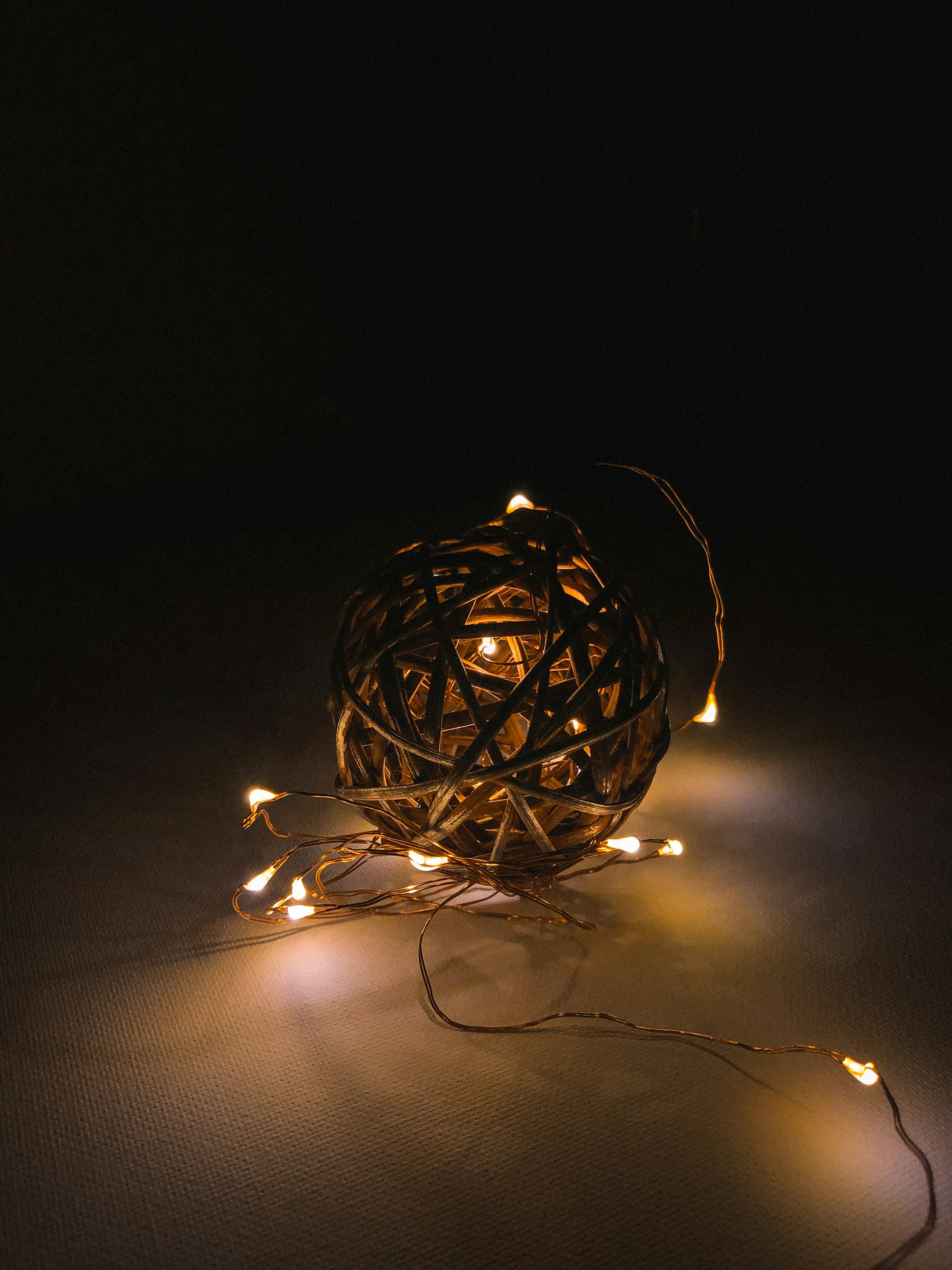 Palla di luce marrone