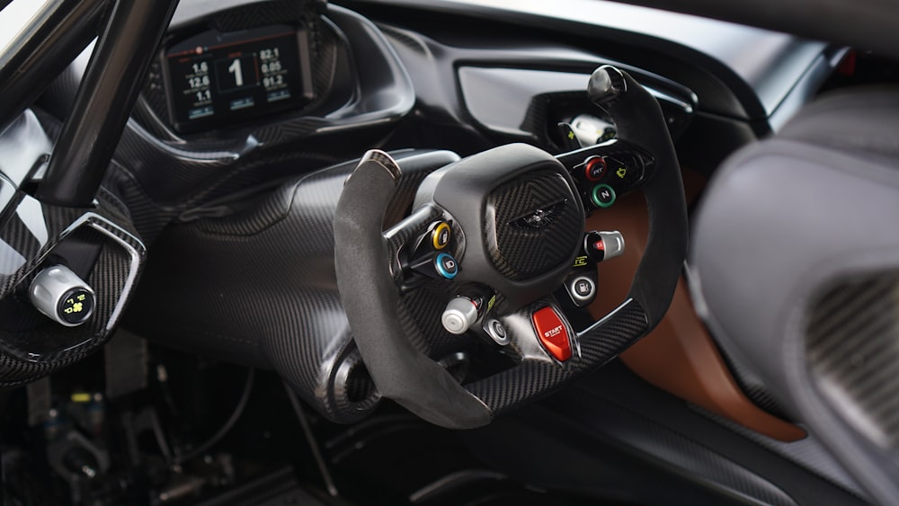 vehicle steering wheel