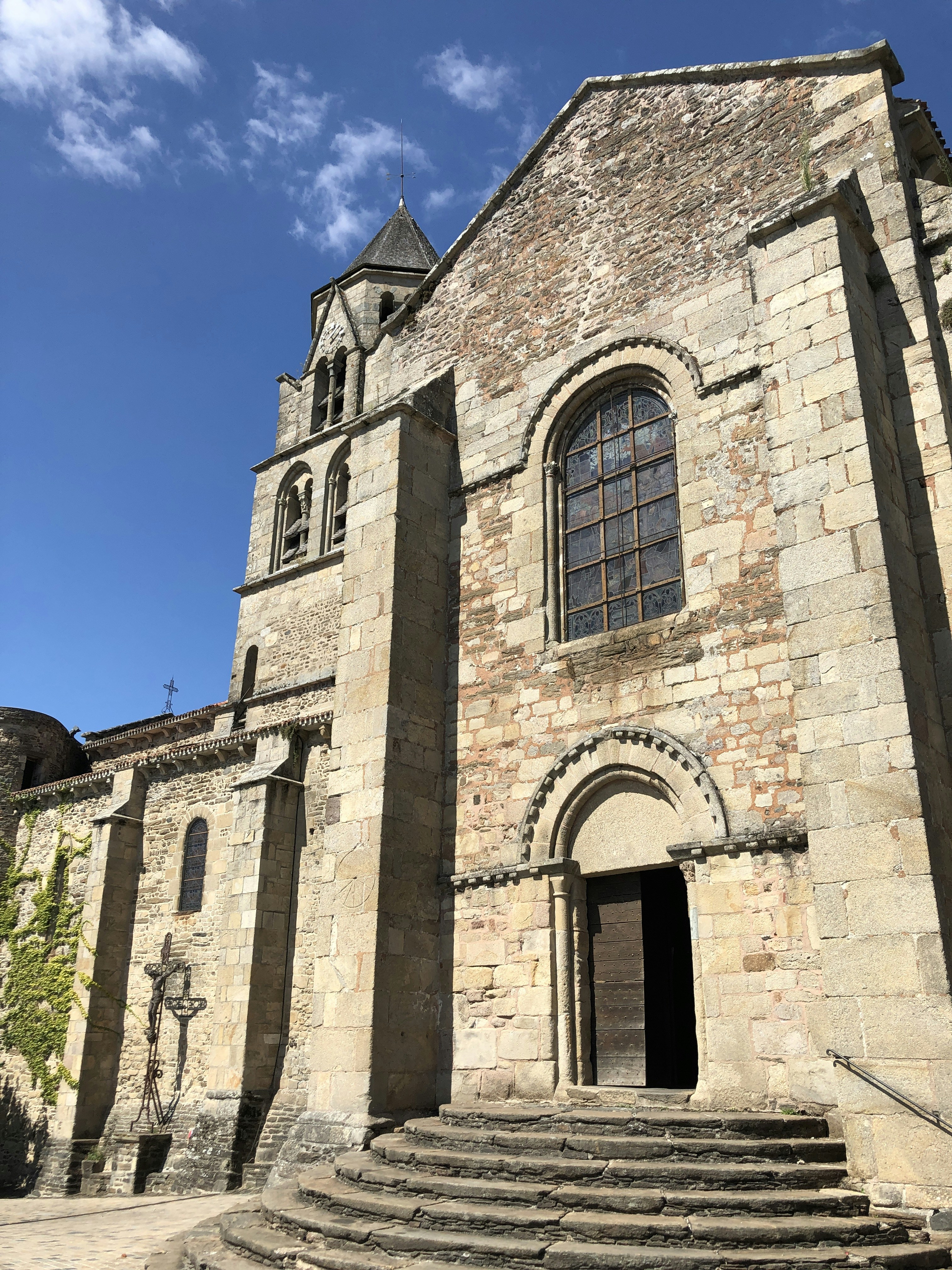 beige concrete building