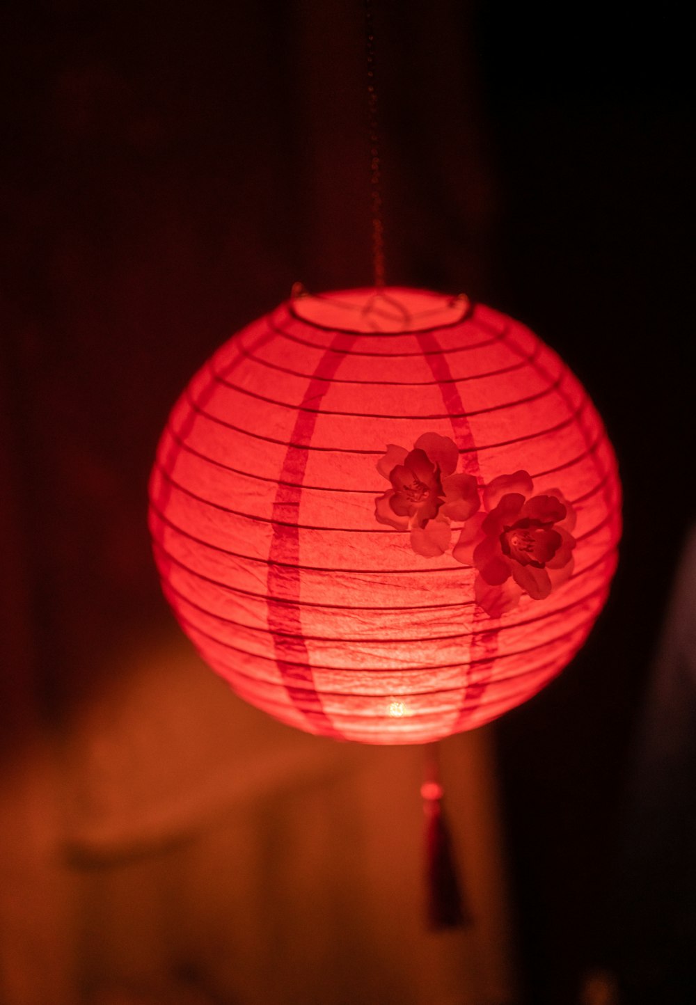 red pendant lamp