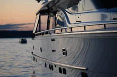 white and gray yacht