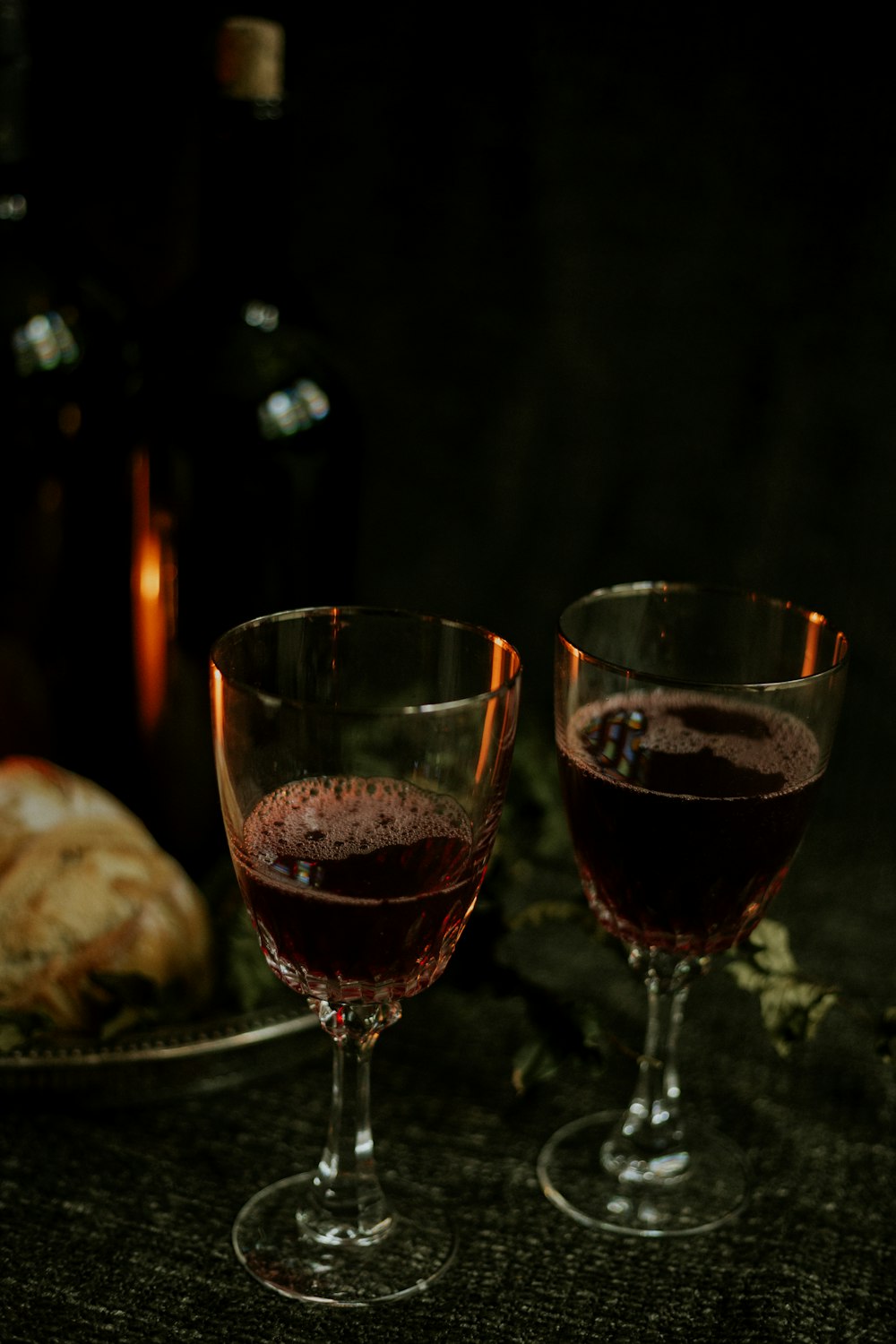 Foto de dos copas de vino claras – Imagen gratuita Vidrio en Unsplash