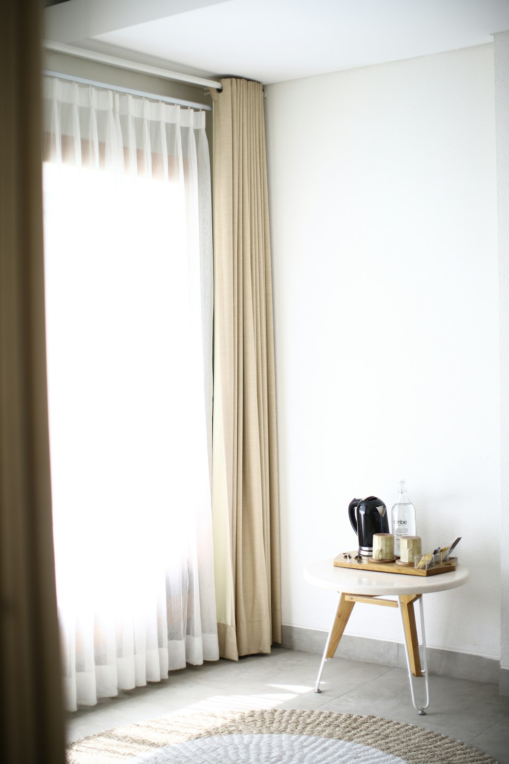 white curtain photo – Free White Image on Unsplash