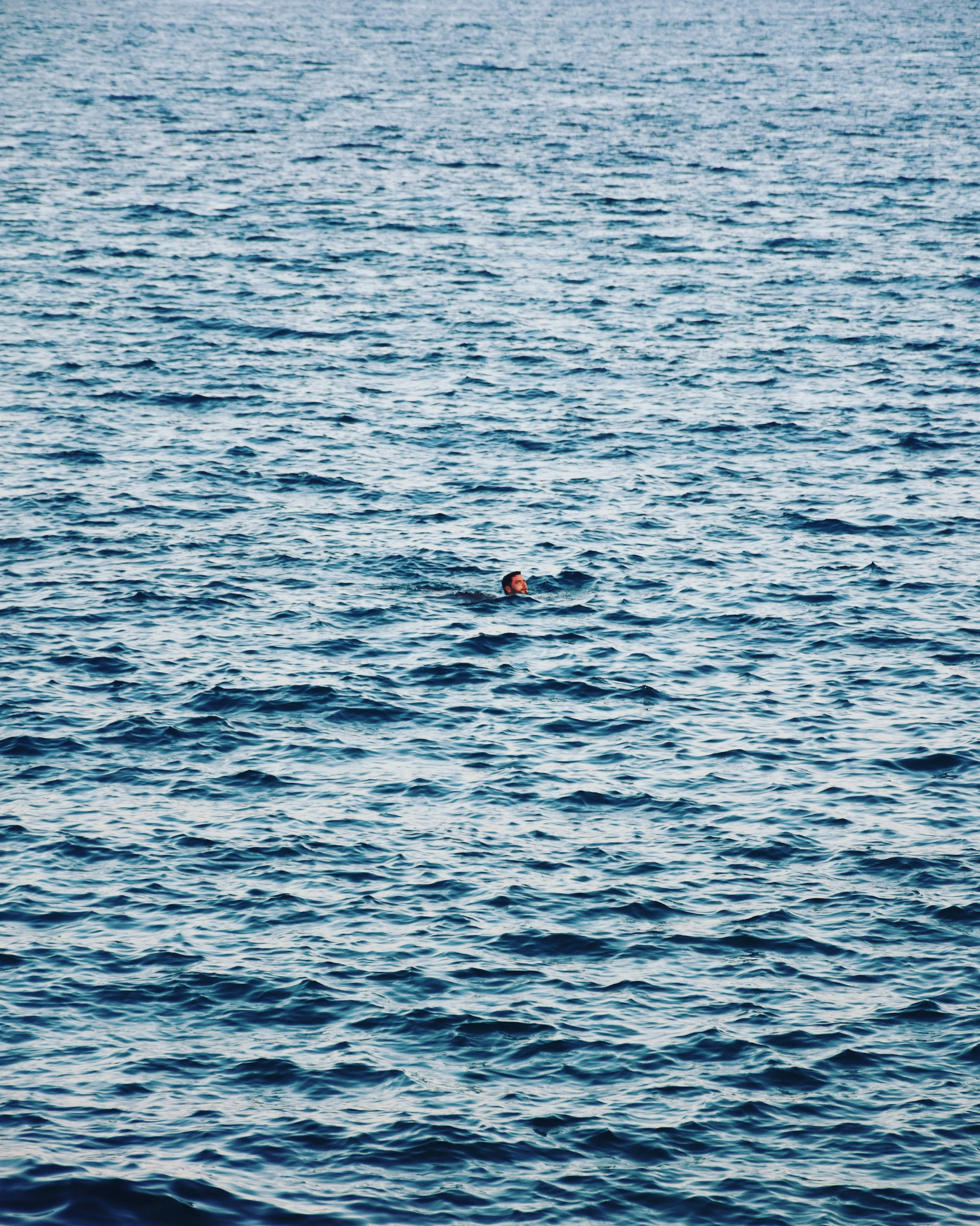 Choose from a curated selection of blue wallpapers for your mobile and desktop screens. Always free on Unsplash.