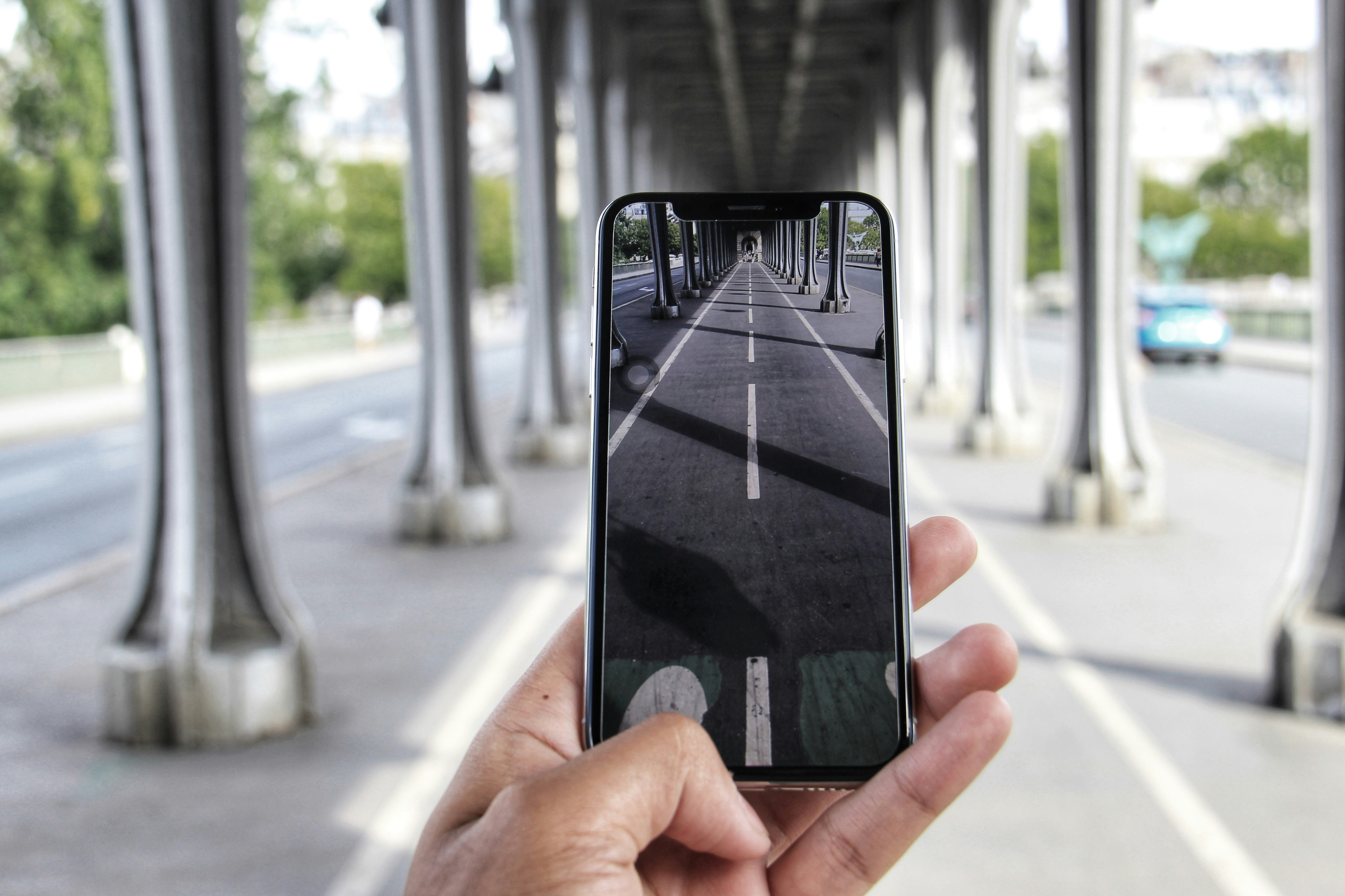 futuristic road wireless charging, wallpaper, Wireless Charging: How It Works & Future Roads 6
