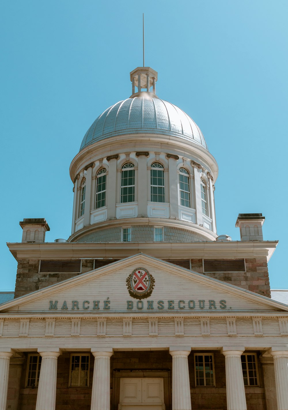 Marche Bohsecours Gebäude tagsüber