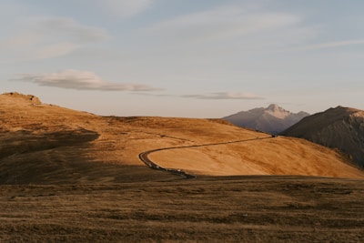 A panoramic shot of a winding road through the Argentine countryside.