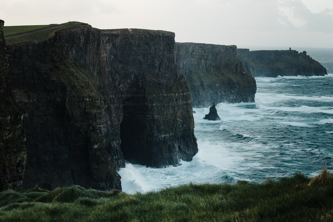 travelers stories about Cliff in Cliffs of Moher, Ireland