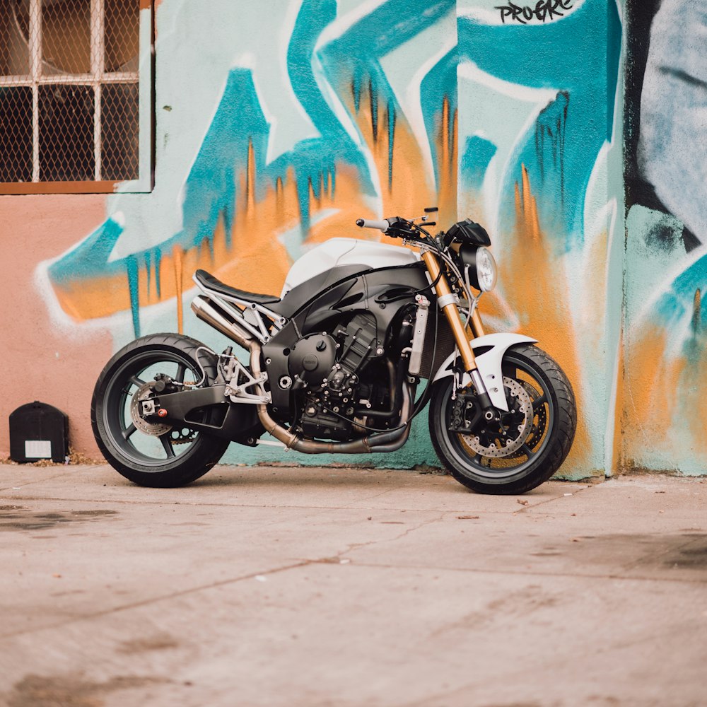 black sports motorcycle