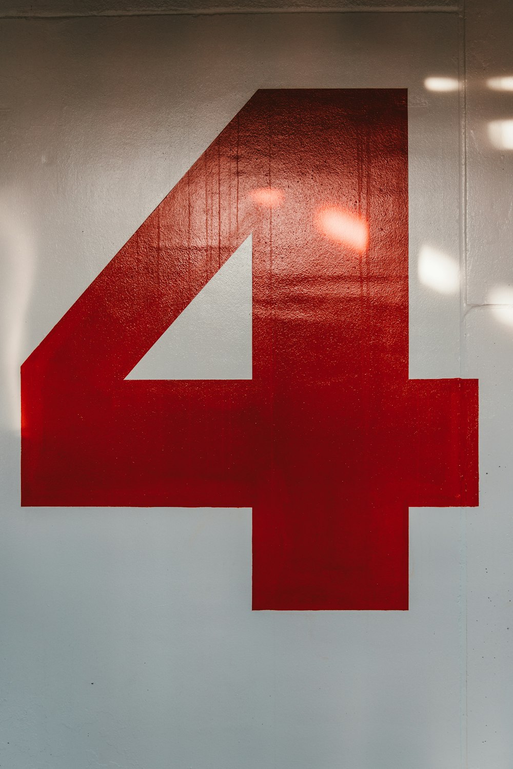 red number "4" sign