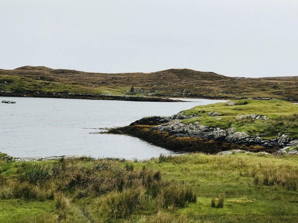 lake during daytime