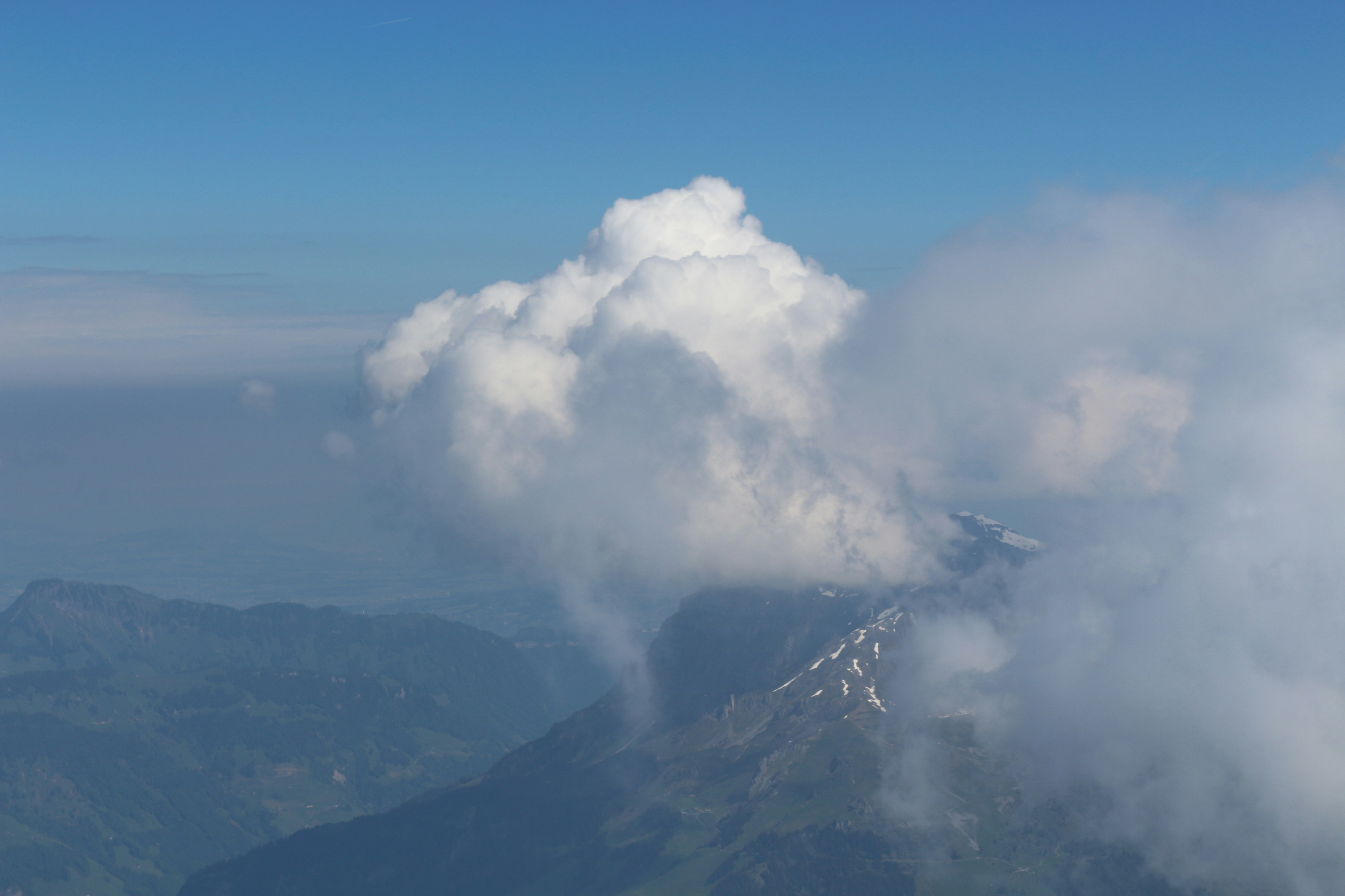 How Volcanic Ash Clouds Become Weather Makers (image credits: unsplash)
