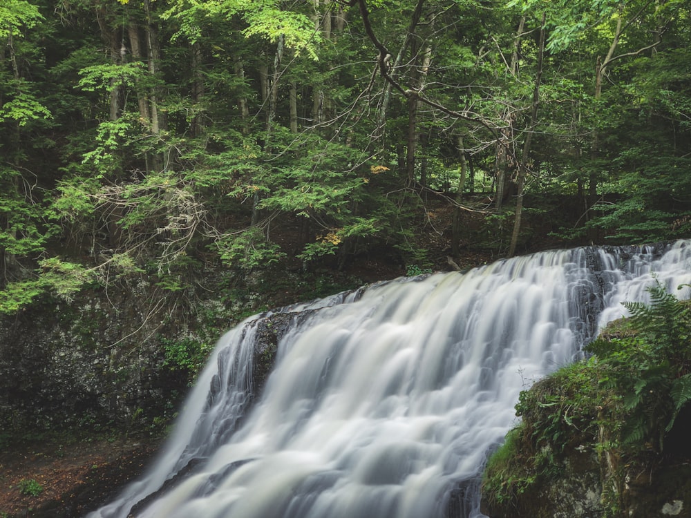 time lapse photo of waterfalls during daytime